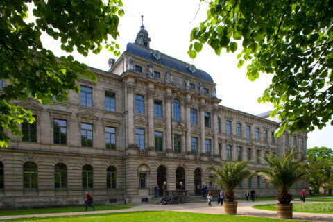 Im Kollegienhaus der FAU finden vor allem Vorlesungen und Seminare der Philosophischen Fakultät statt. (Bild: FAU/Erich Malter)